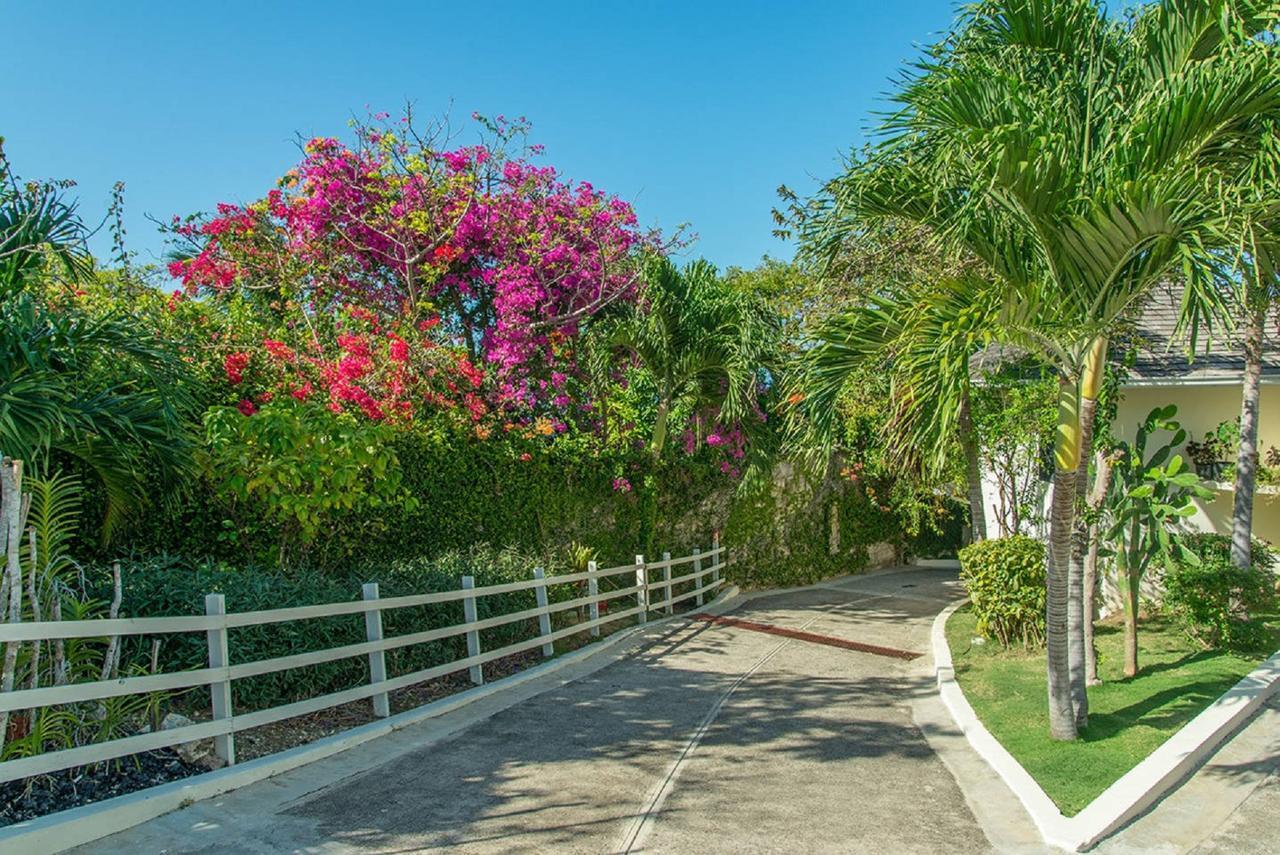 Luxury Villa Sleeps 6, Beach Access, מונטגו ביי מראה חיצוני תמונה